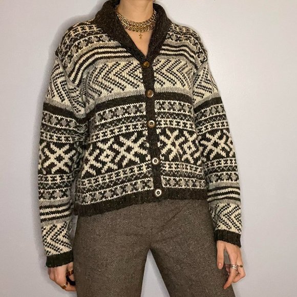 Vintage gray and white wool sweater knit cardigan with buttons - Picture 2 of 4